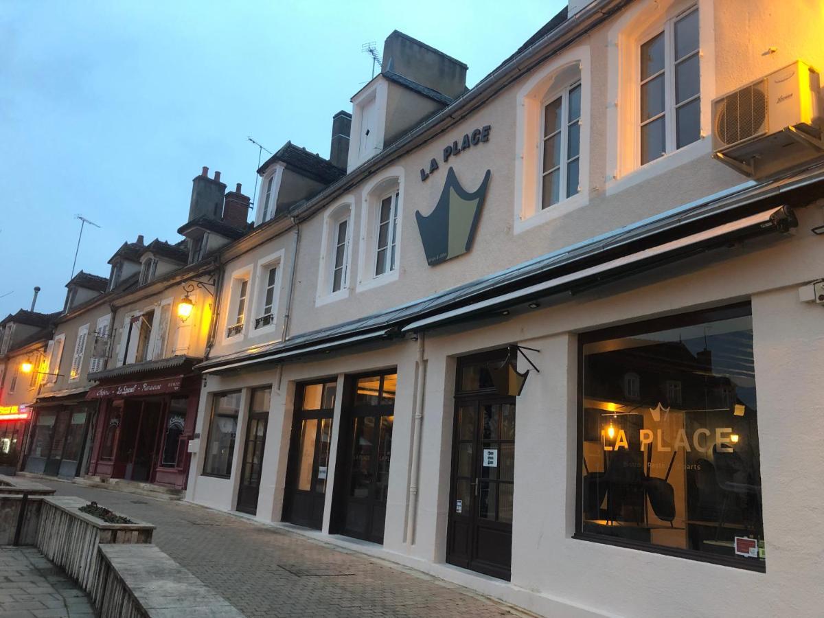 Hotel Restaurant La Place Saint-Amand-Mont-Rond Εξωτερικό φωτογραφία