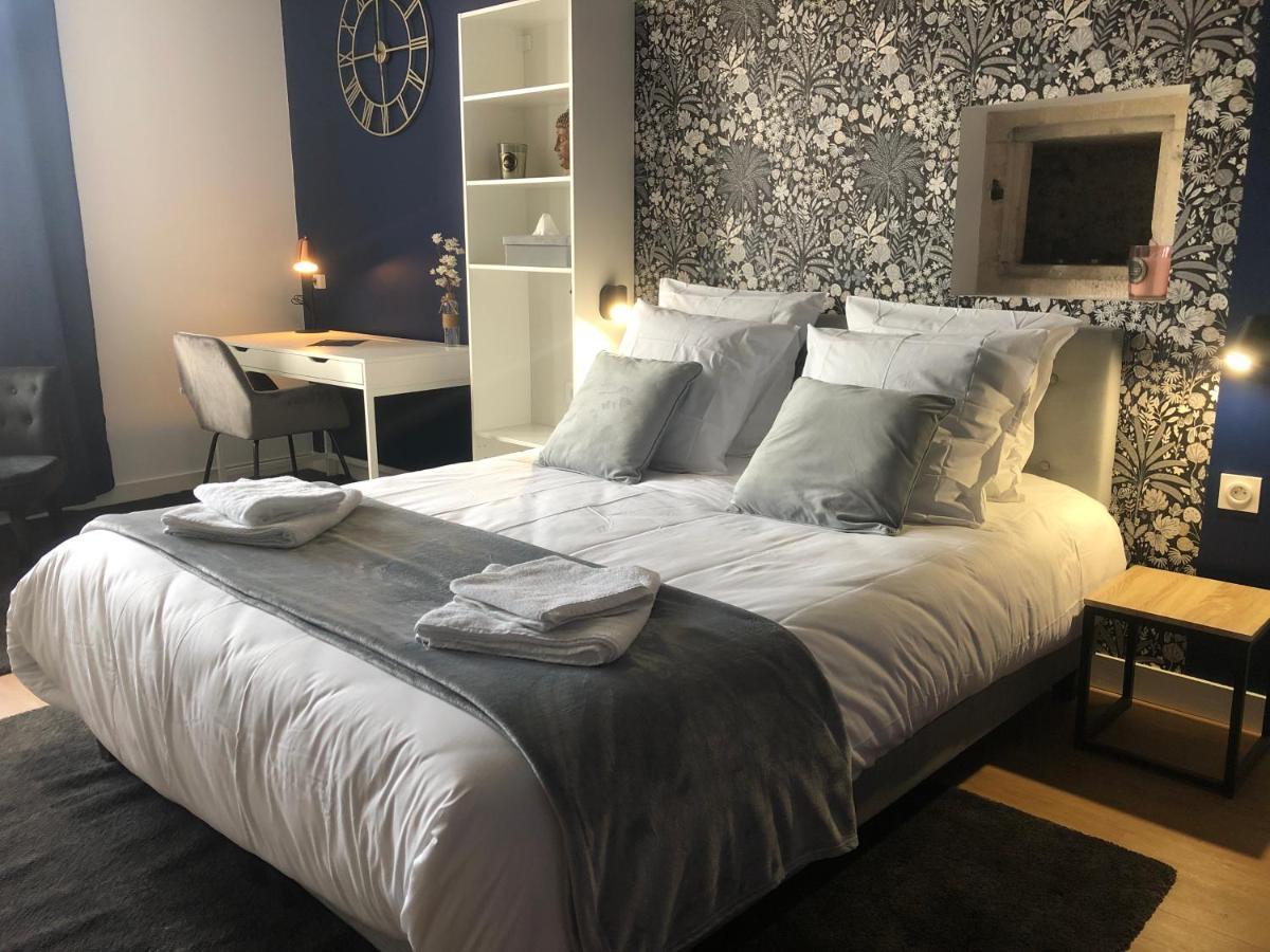 Hotel Restaurant La Place Saint-Amand-Mont-Rond Εξωτερικό φωτογραφία