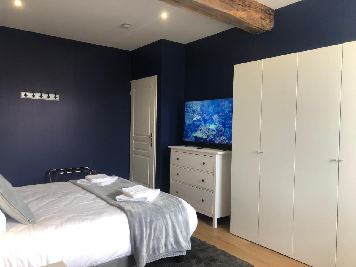 Hotel Restaurant La Place Saint-Amand-Mont-Rond Εξωτερικό φωτογραφία