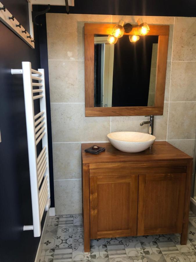 Hotel Restaurant La Place Saint-Amand-Mont-Rond Εξωτερικό φωτογραφία