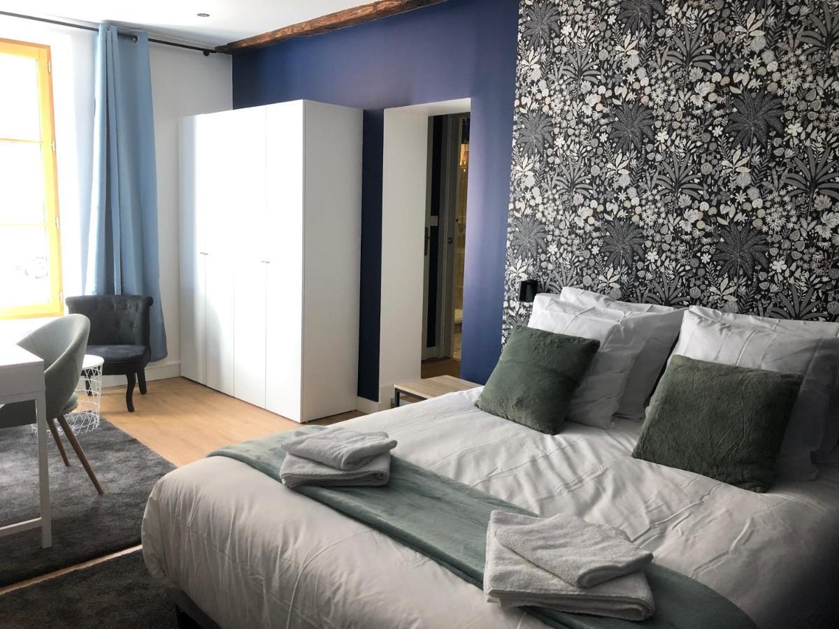 Hotel Restaurant La Place Saint-Amand-Mont-Rond Εξωτερικό φωτογραφία