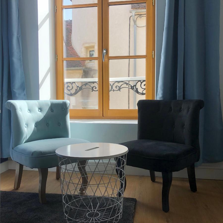 Hotel Restaurant La Place Saint-Amand-Mont-Rond Εξωτερικό φωτογραφία