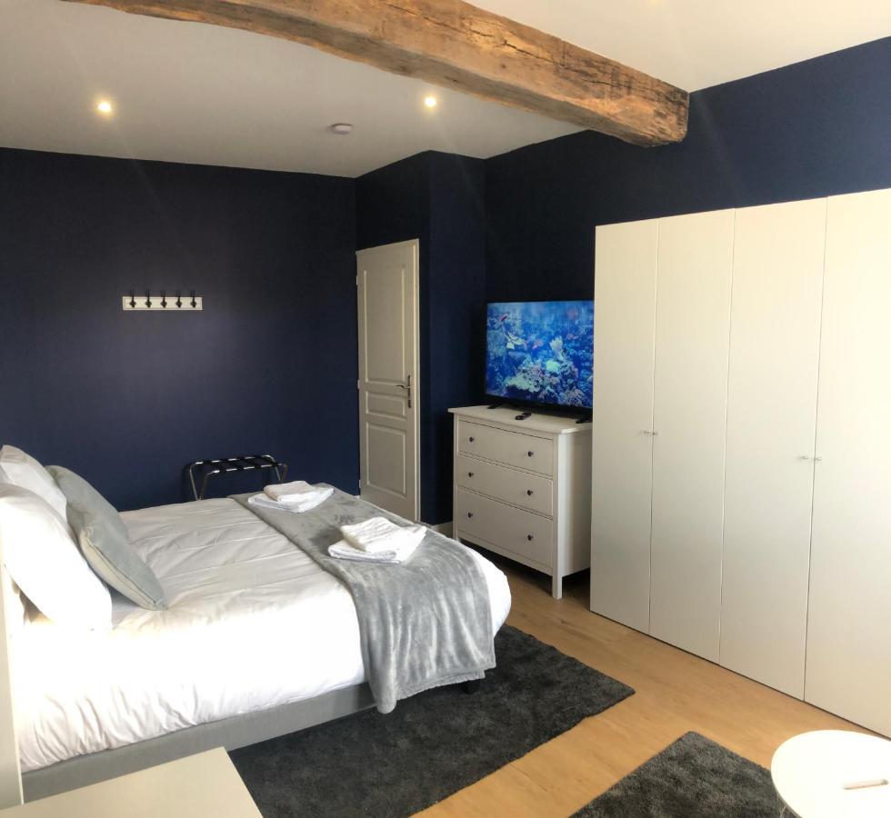Hotel Restaurant La Place Saint-Amand-Mont-Rond Εξωτερικό φωτογραφία