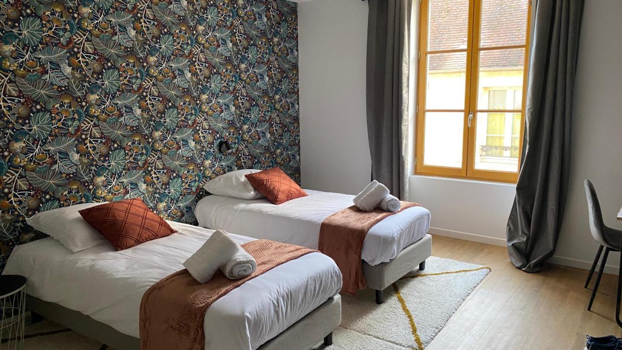 Hotel Restaurant La Place Saint-Amand-Mont-Rond Εξωτερικό φωτογραφία