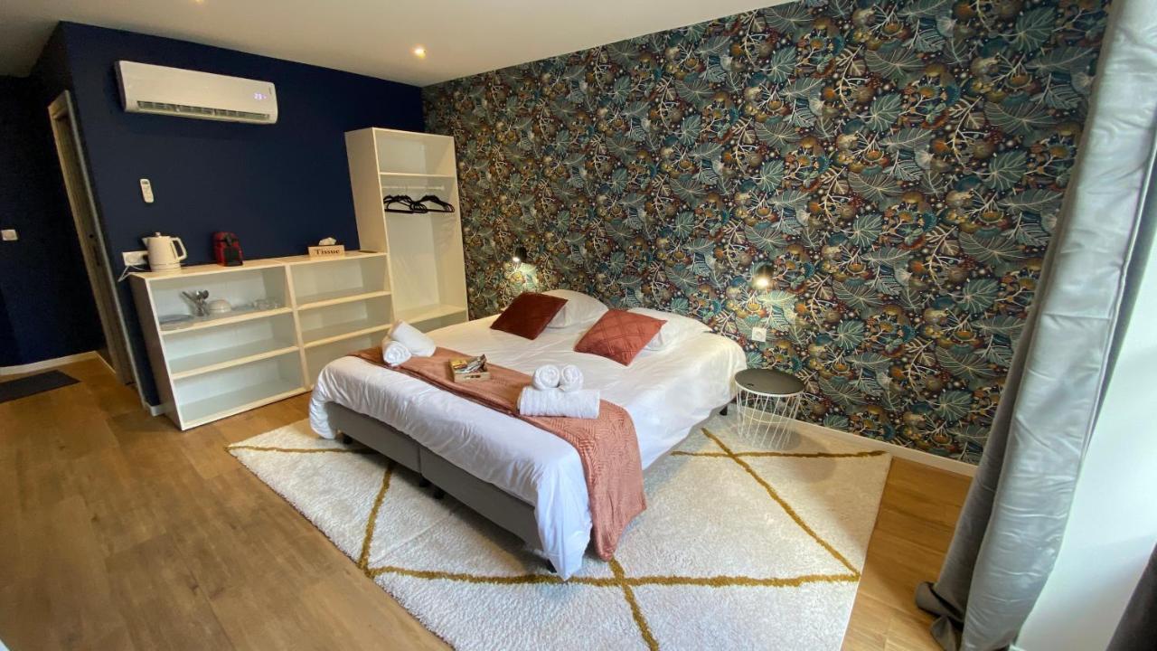 Hotel Restaurant La Place Saint-Amand-Mont-Rond Εξωτερικό φωτογραφία